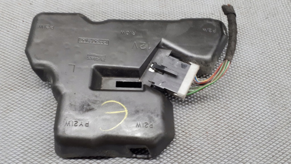 inserție lămpi spate stânga ROVER 200 Product image