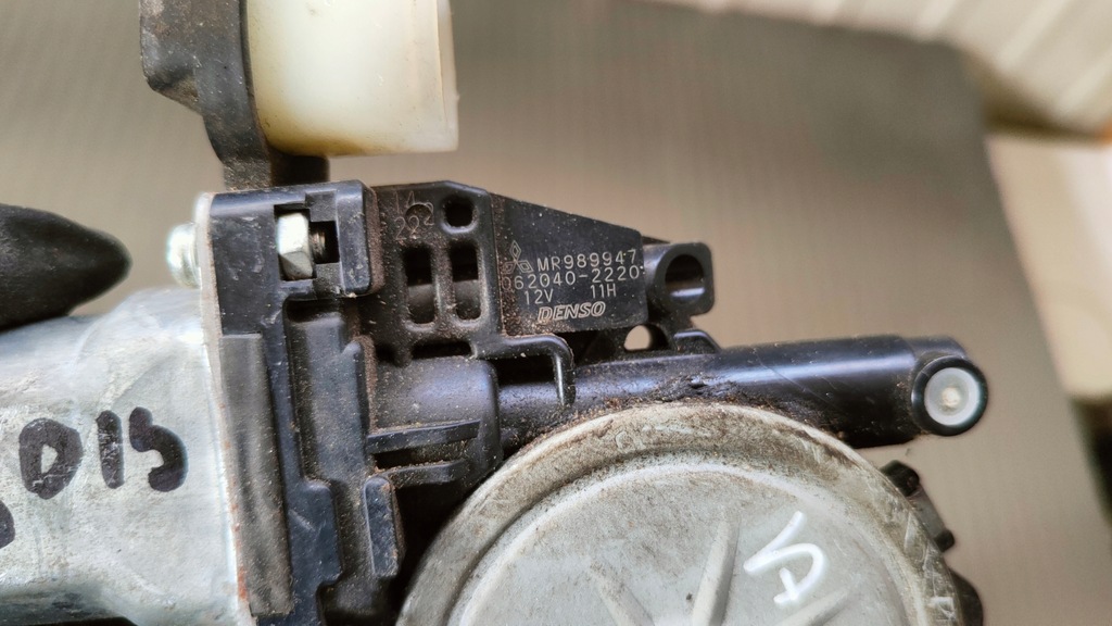 MOTOR RIDICAT GEAM STÂNGA FATA MITSUBISHI GRANDIS 0062040-2220 Product image