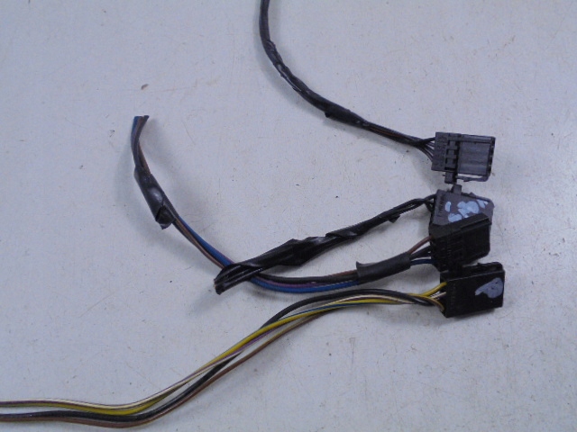 SAAB 9-3 93 II CUBE CONECTOR ELECTRIC LĂMPURI SPATE 4D SEDAN LIFT 4BUC Product image