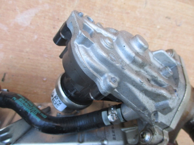 BMW G20 G30 G31 B47D20B 520D RĂCITOR EGR 8580452 11718580452 par Product image