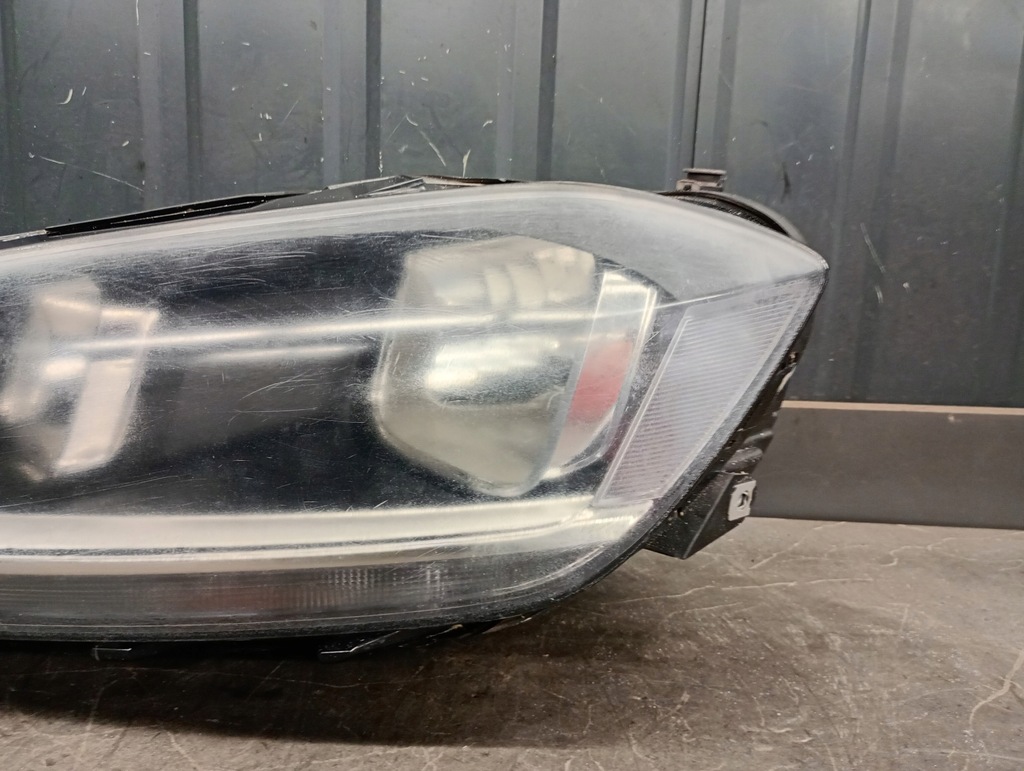517941005b farul stâng VW Golf VII Product image