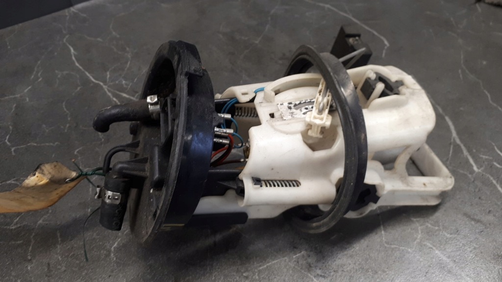 1183845 BMW E46 2.0D 1999 Pompa de combustibil 100KW Product image