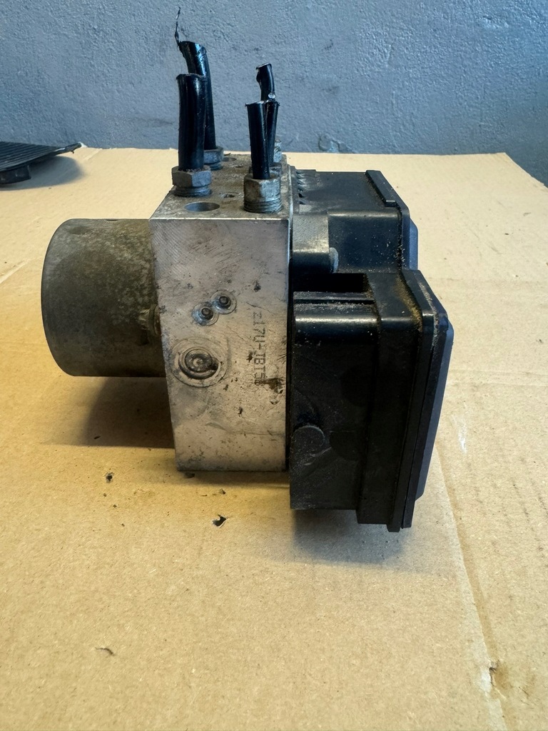 MODUL ABS POMPA FORD MONDEO MK4 HB 07-10 2.0 8G91-2C405-AB Product image