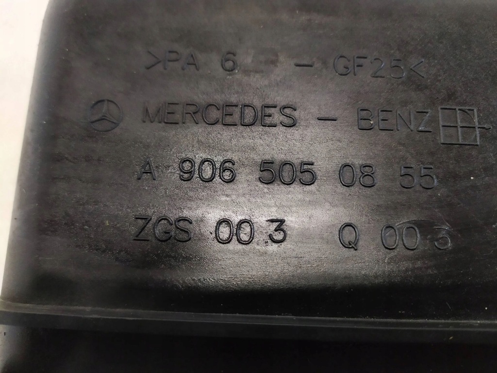 Mercedes-Benz Sprinter W906 Fan Carcasa Product image