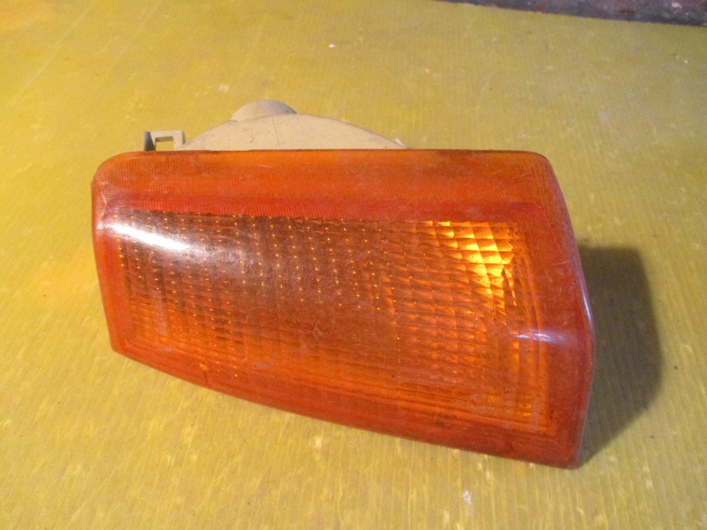 4393/9 LAMPĂ DE SEMNALIZARE LĂ FAŢĂ OPEL RECORD E 77-86 42663R6 Product image