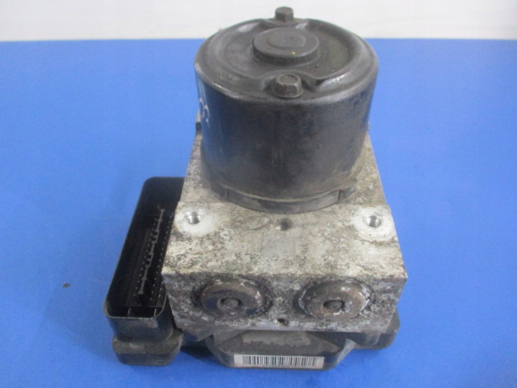 Kia Sportage II 2.0 Pump ABS 58920-2E550 MANDO 5WY7611C Controller Product image