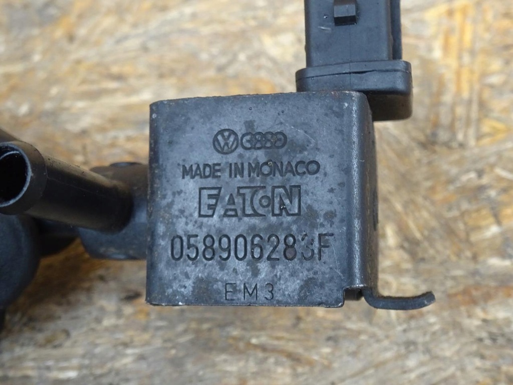 AUDI A3 S3 8L TT 8N GOLF IV BAM AMK VALVĂ DE VACUM N75 058906283F Product image