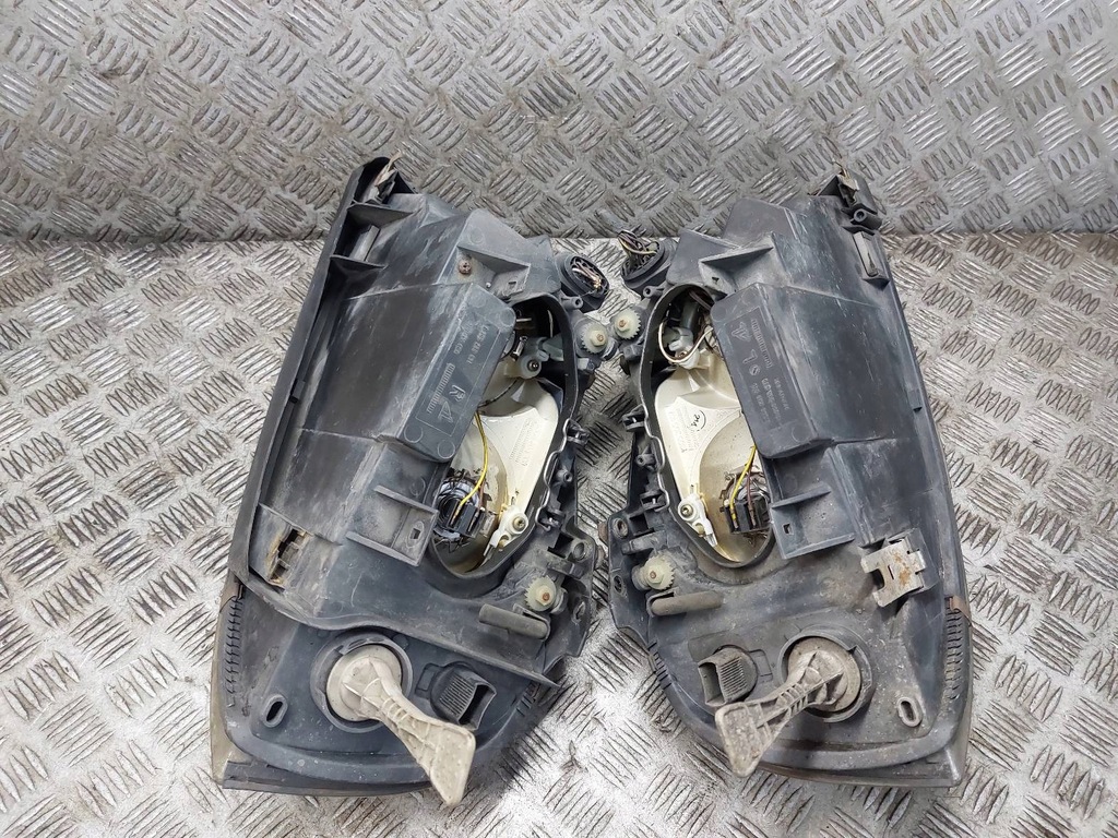LAMPĂ STÂNGA FAȚĂ + DREAPTA FAȚĂ SAC ALHAMBRA MK1 LIFT 7M7941016H Product image