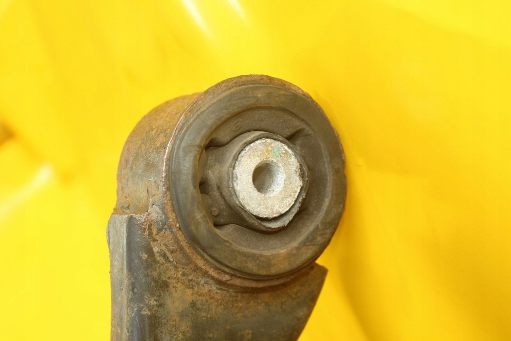 Hyundai i20 KIA 5D Axa spate Product image