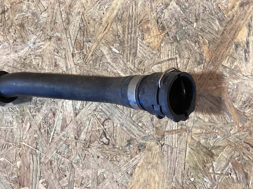 TUBA FURTUN APA DE RĂCIRE ​​Porsche Macan 95b121049q Product image