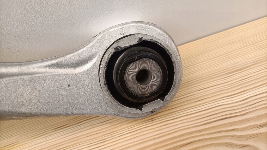 STÂNGA NOU BĂRȚE OVALAȚIUNE FAȚĂ ALFA STELVIO GIULIA K2063 K116/1331 Product image