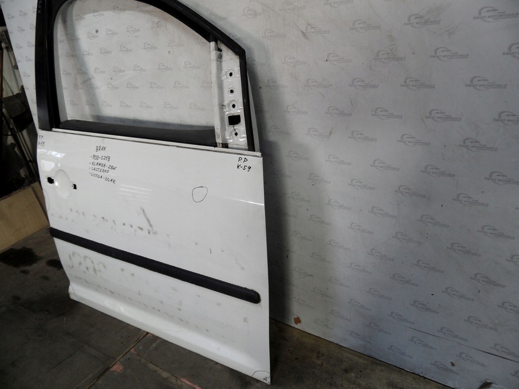 Volkswagen Caddy III Lift 12r Ușă din față Product image