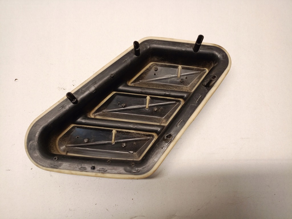 GRILA DE VENTILARE SPATE STANGA 9632641580 PEUGEOT 207 SW Product image