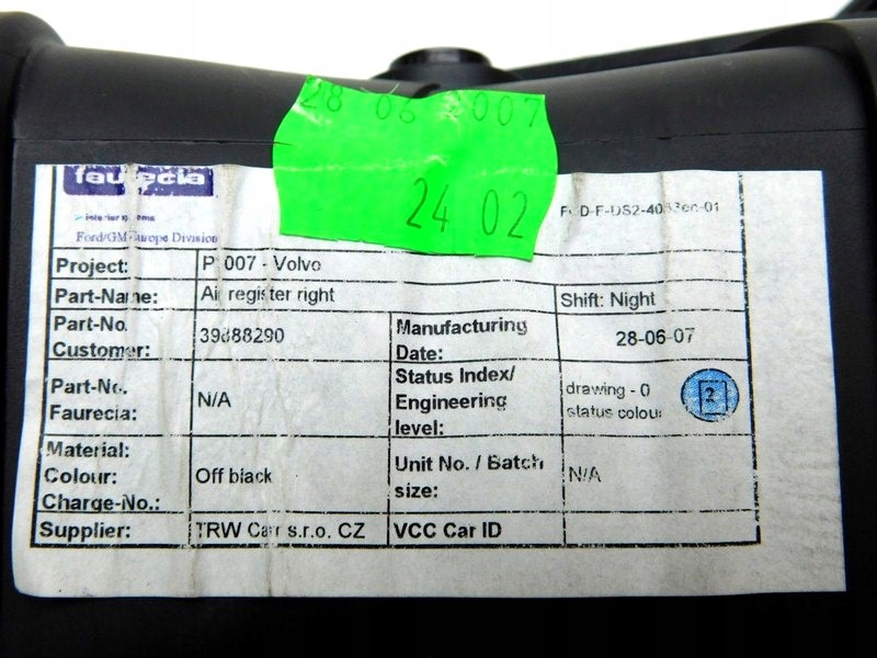 09/23 VOLVO S40 V50 C30 GRILĂ AER Dreapta Product image