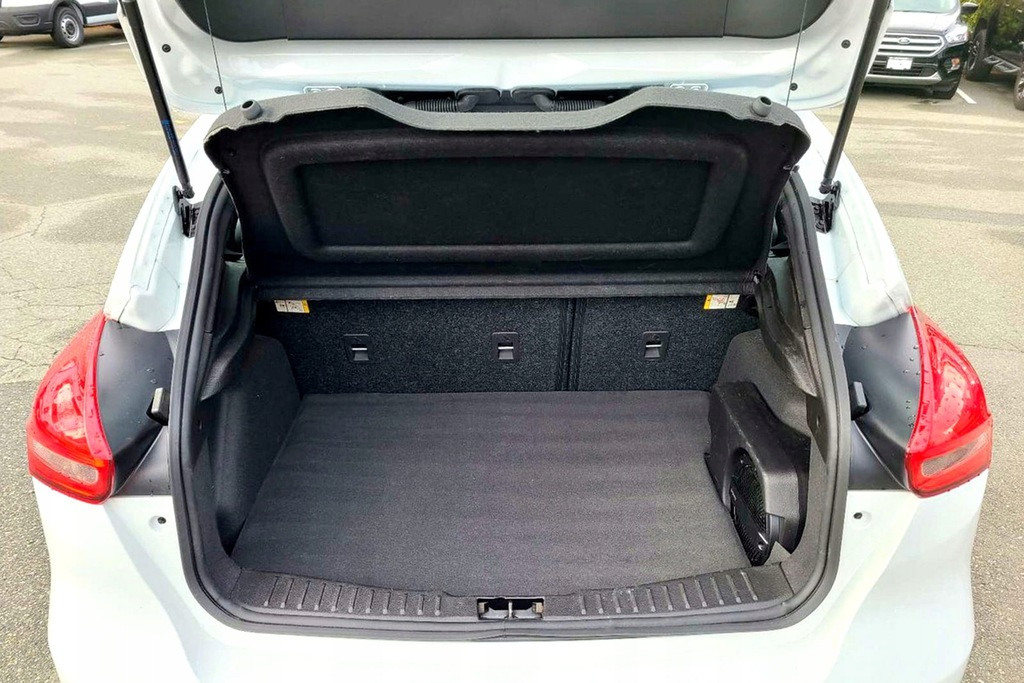 FORD FOCUS MK3 10-18 HB RAFT PORTUN 1850508 Product image