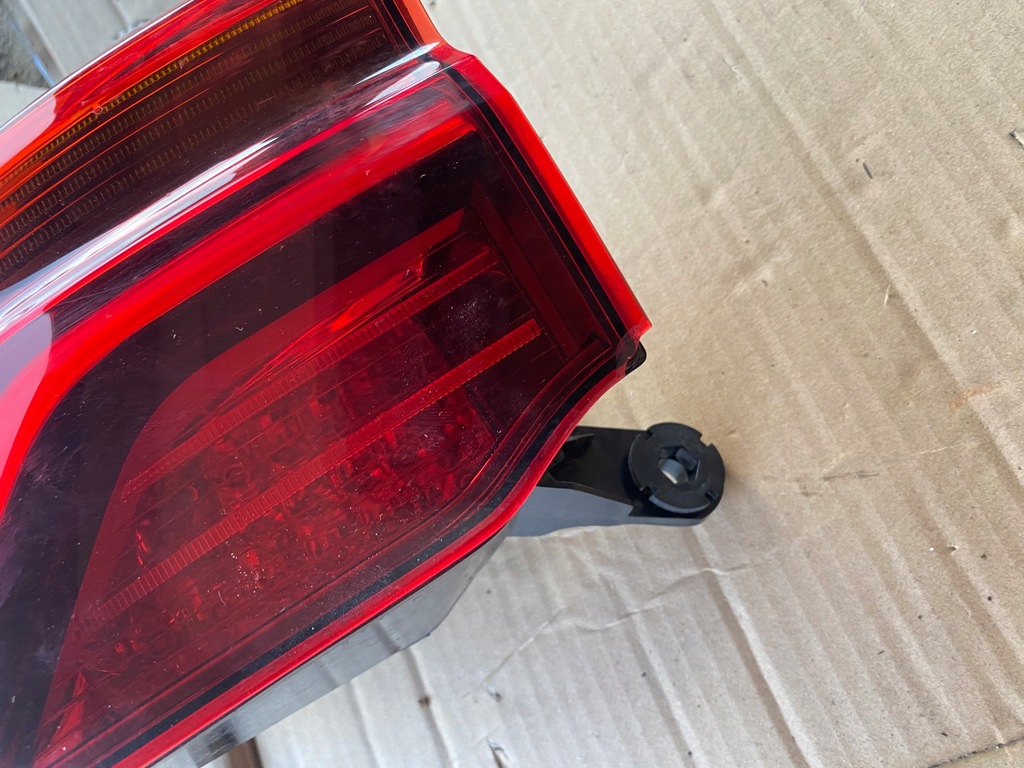 LAMPĂ SPATE STÂNGA SPATE STÂNGA 9881161 BMW F39 X2 LED EUROPA ORIGINAL Product image