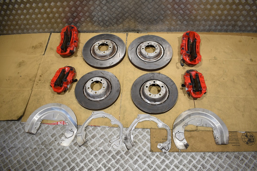 SET DE ETRIERE DISCURI PERFECTE. PORSCHE PANAMERA 971 TURBO 1 Product image