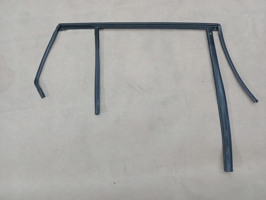 VOLVO V60 2010-2016 GARNITURĂ UȘĂ CROMĂ BANĂ STÂNGA SPATE Product image