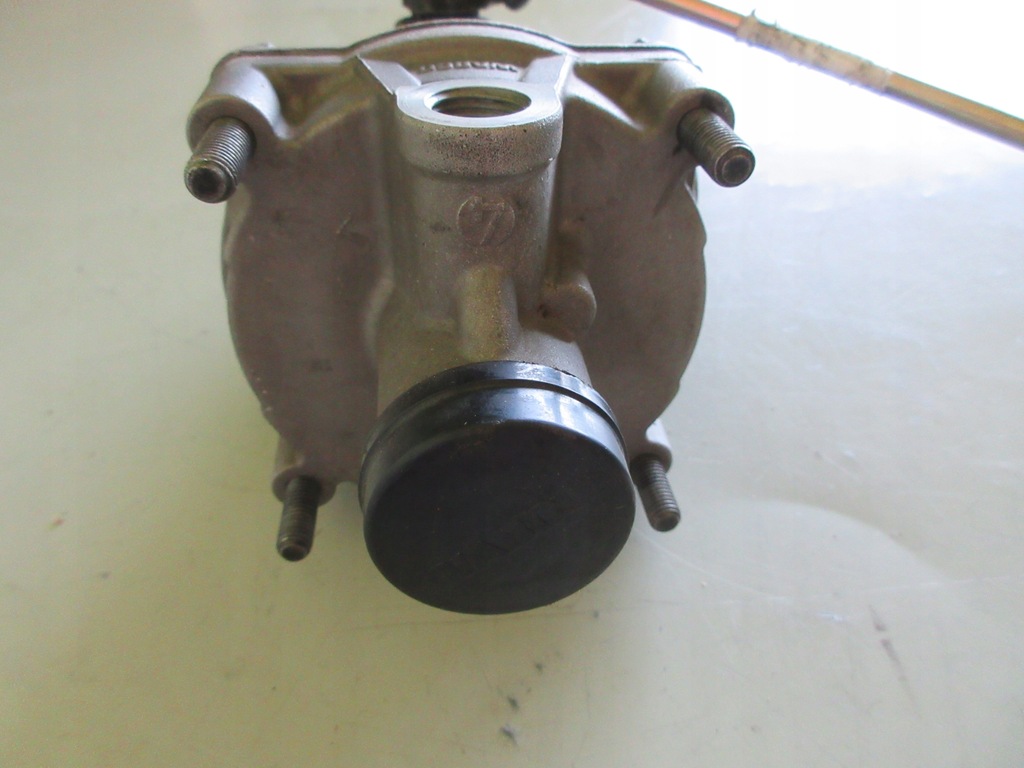 VALVĂ REGULATOR FORȚĂ DE FRÂNARE WABCO 4757100220 Product image
