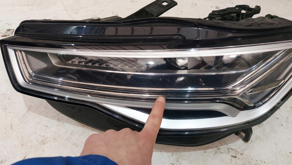 LAMPA FATA AUDI A6 4G STANGA LED MATRIX 4G0941035 Product image