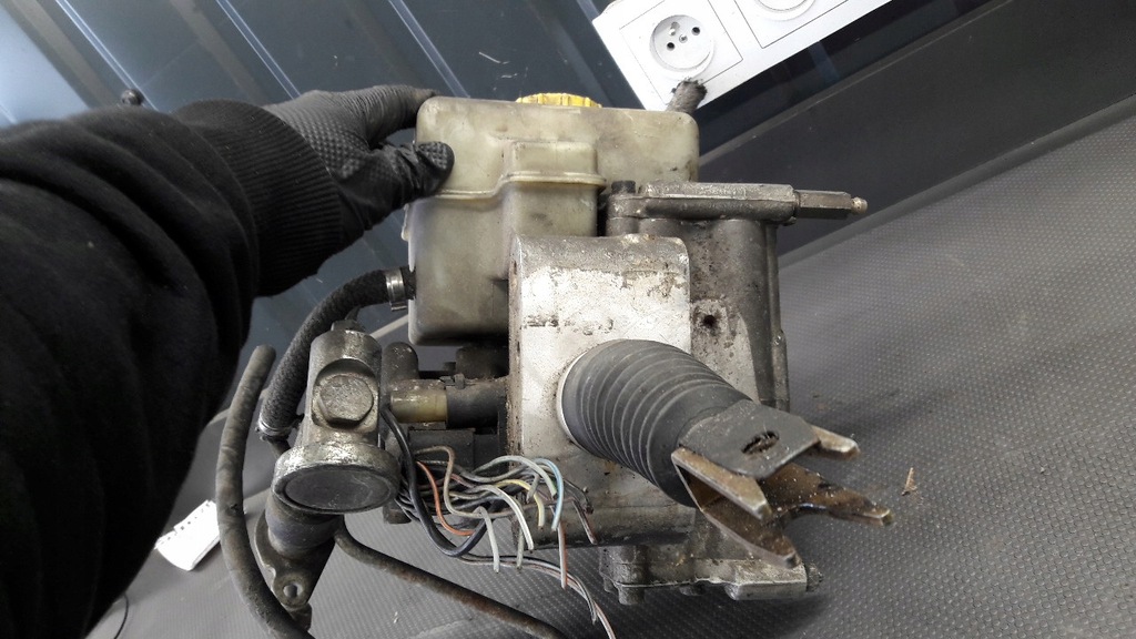 4684130110 Cilindru principal de frână Land Rover Range II 4.6 Product image