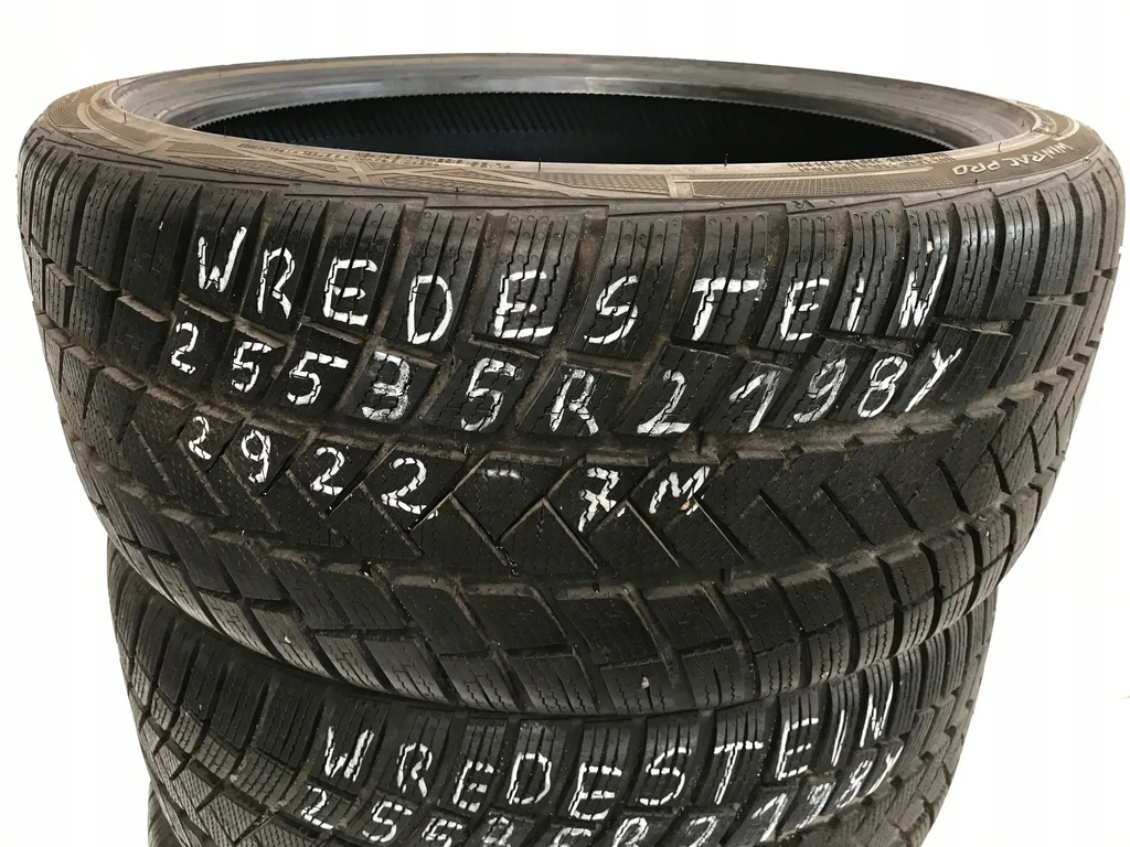 4 x PNEURI DE IARNĂ VREDESTEIN 255/35R21 98A 2022 (2922) 7mm DUPĂ O IARNĂ Product image