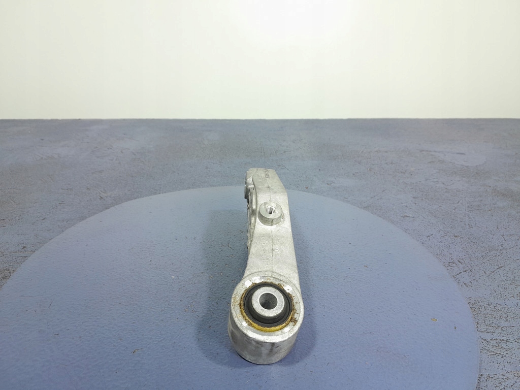 VOLVO XC40 I ​​​​LIFT 2.0 B3 HYB 163 CP SUPORT CUTIE AUT 32138290 Product image