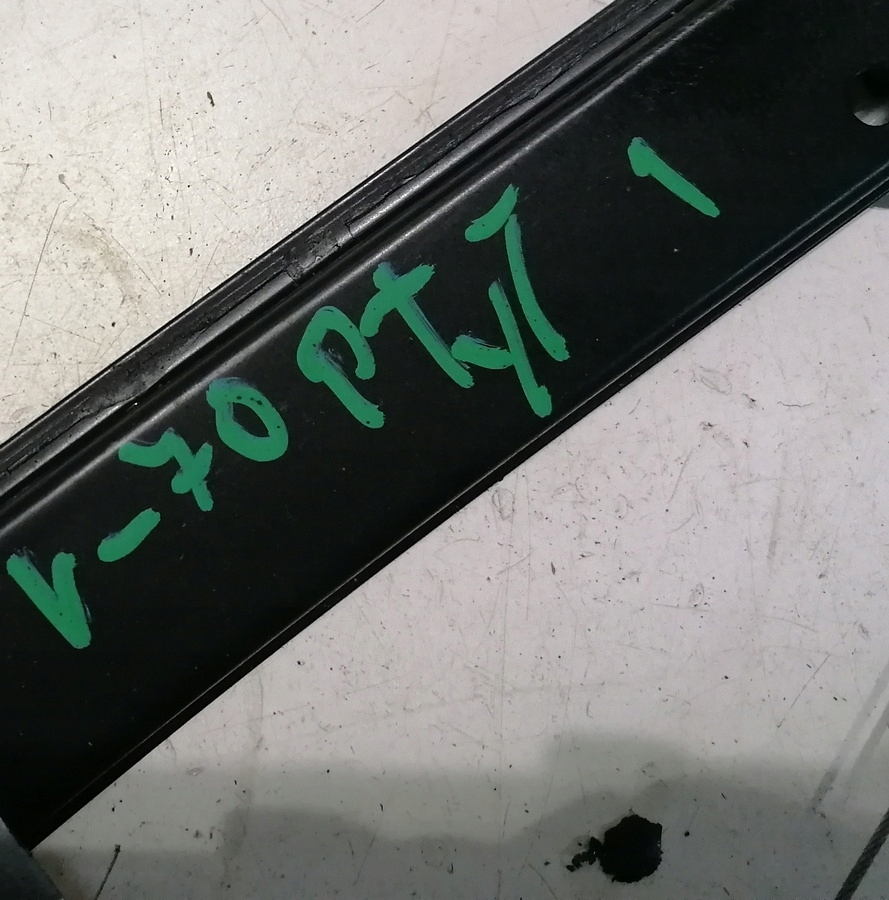 Volvo V70 - Ridicare din spate dreapta Product image
