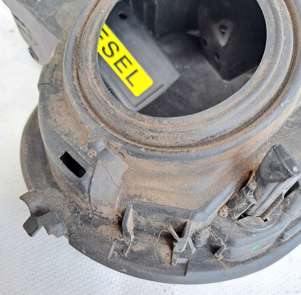 PEUGEOT 308 T9 clapeta umplere combustibil 9677268980 argintiu EZRC Product image