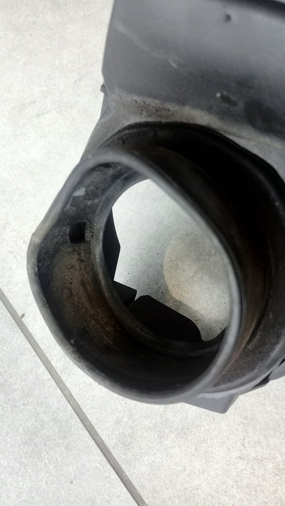 BMW 5 E60 Capac rezervor combustibil 7183712 51177183712 OEM Product image