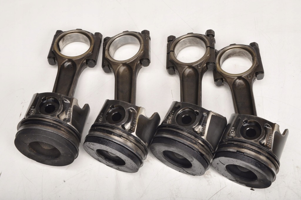 VOLVO S40 V50 2.0 D 136CP PISTON CU BIELLA 085190 Product image