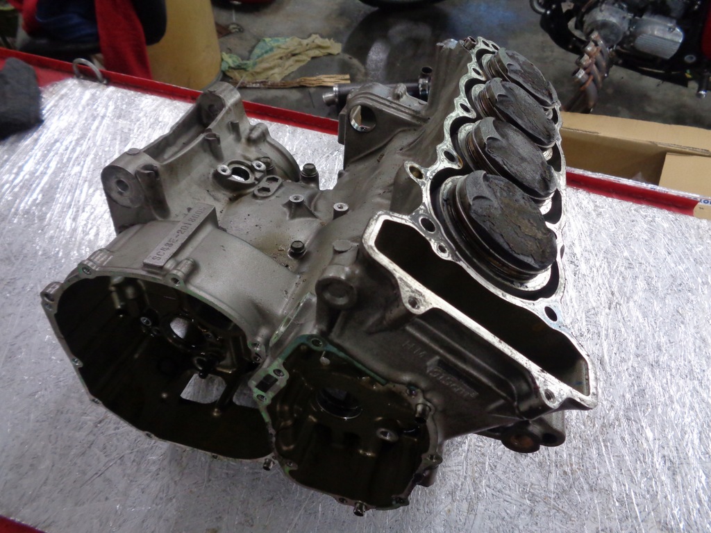 Bloc HONDA HORNET CB 900, Cartere Motor, Pistoane Product image