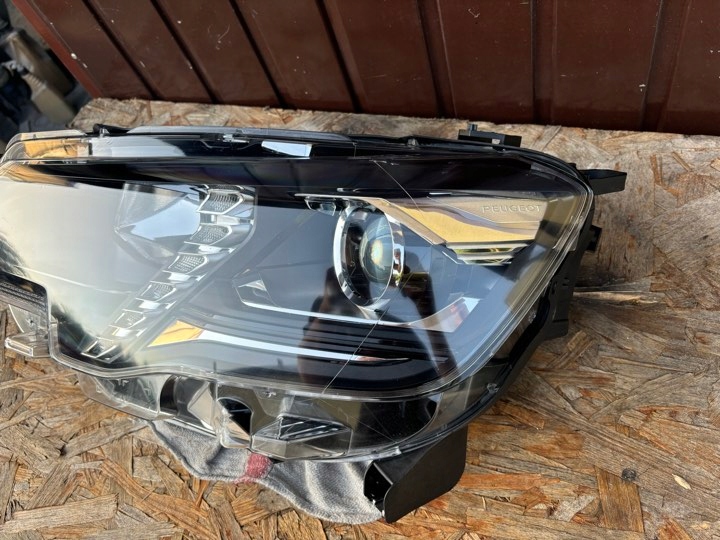 LAMPĂ FATA STÂNGA PEUGEOT PARTNER IV RIFTER 17-22 ani 9816827280 Product image