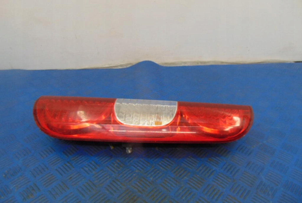 Fiat Doblo lampa dreaptă din spate Product image