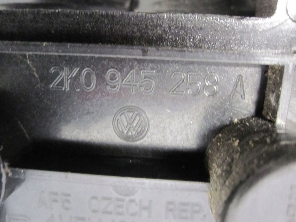 Volkswagen Caddy III 08R Lampa dreapta 2K0945258A Product image