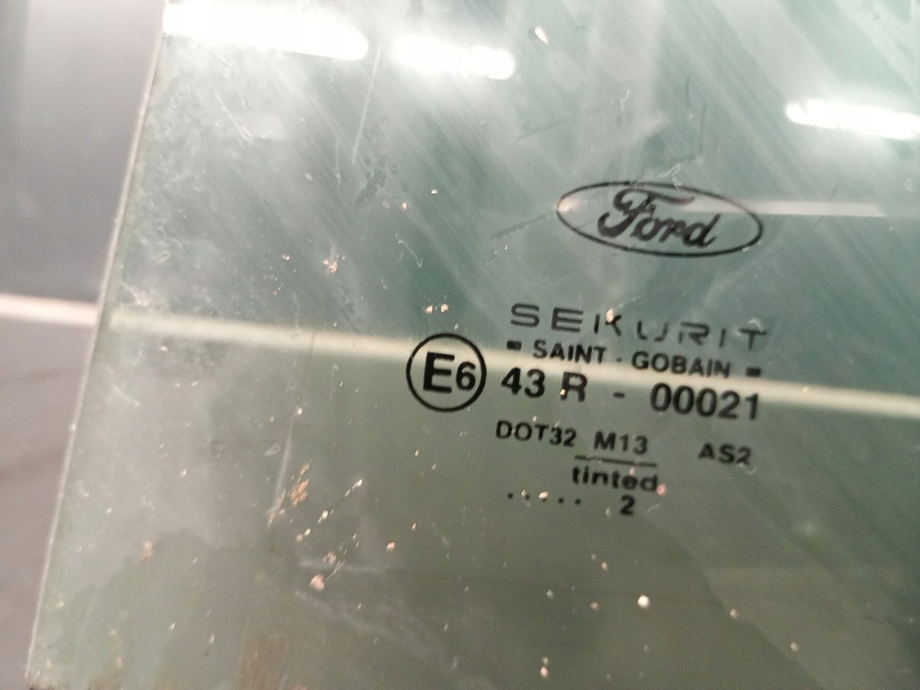 Sticla stângă spate Ford Mondeo III 02R Product image
