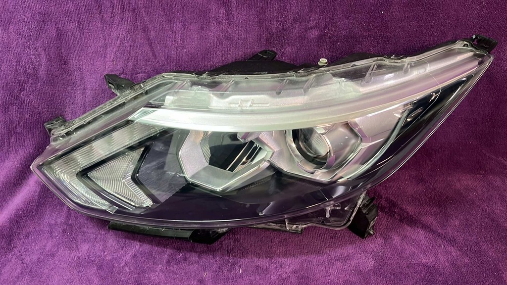 LAMPA CITROEN DS3 LIFT XENON LED PRAWA 9808065080 Product image