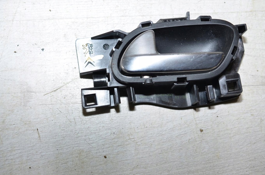 maner interior portiera stanga fata PEUGEOT 208 I Product image