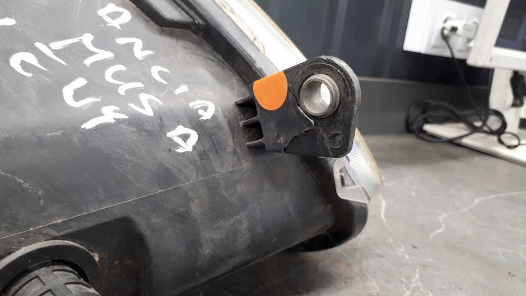 Farul stâng Lancia Musa Hella Product image