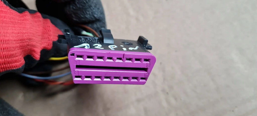 PRISE OBD PRISE A5 8W 3A0972695A A7 4G A4 B8 S4 B9 Q5 Q3 Product image
