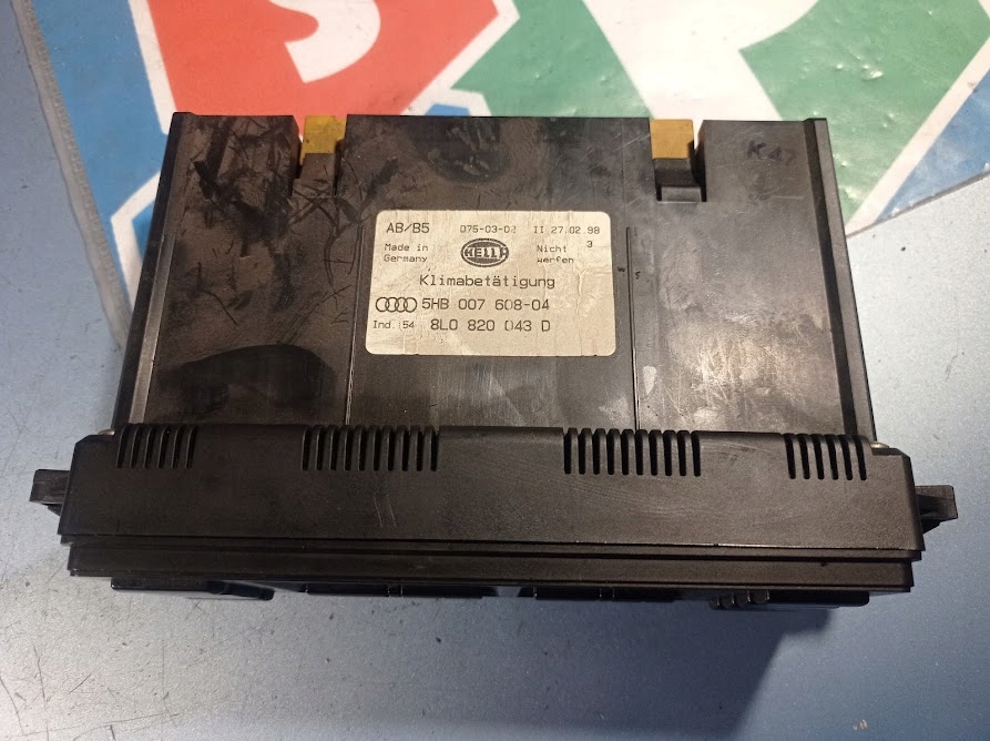 panou aer conditionat AUDI A3 5HB007608 - 04 Product image