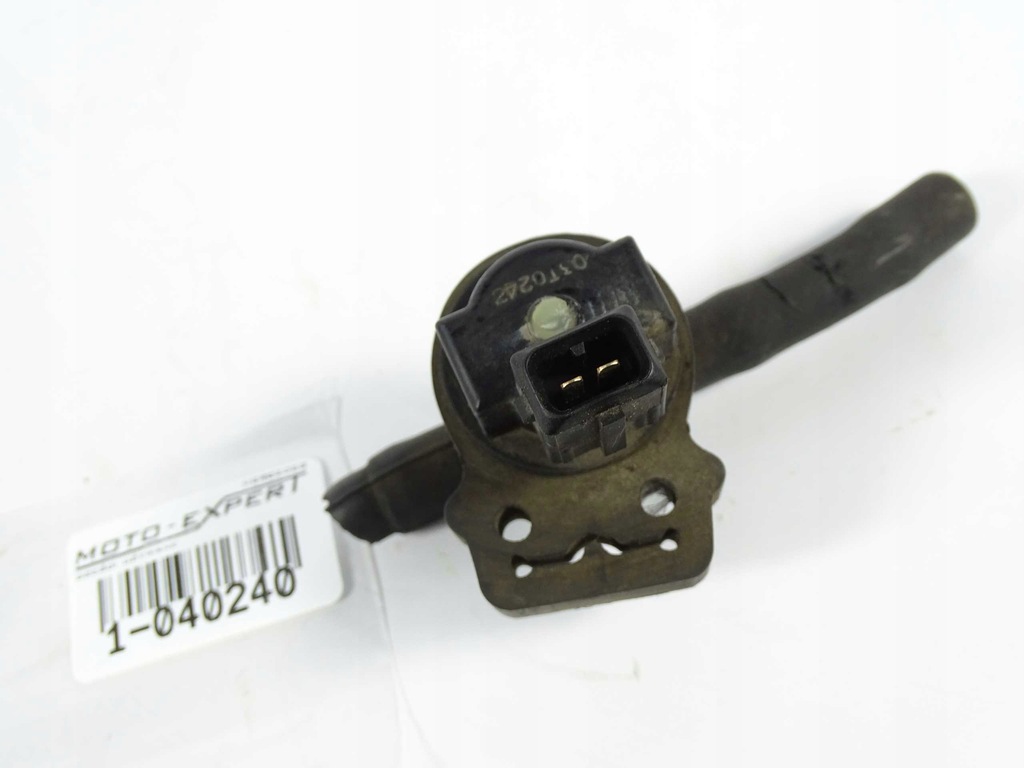 Mercedes W203 W209 W211 W220 VALVĂ DE VACUM Product image