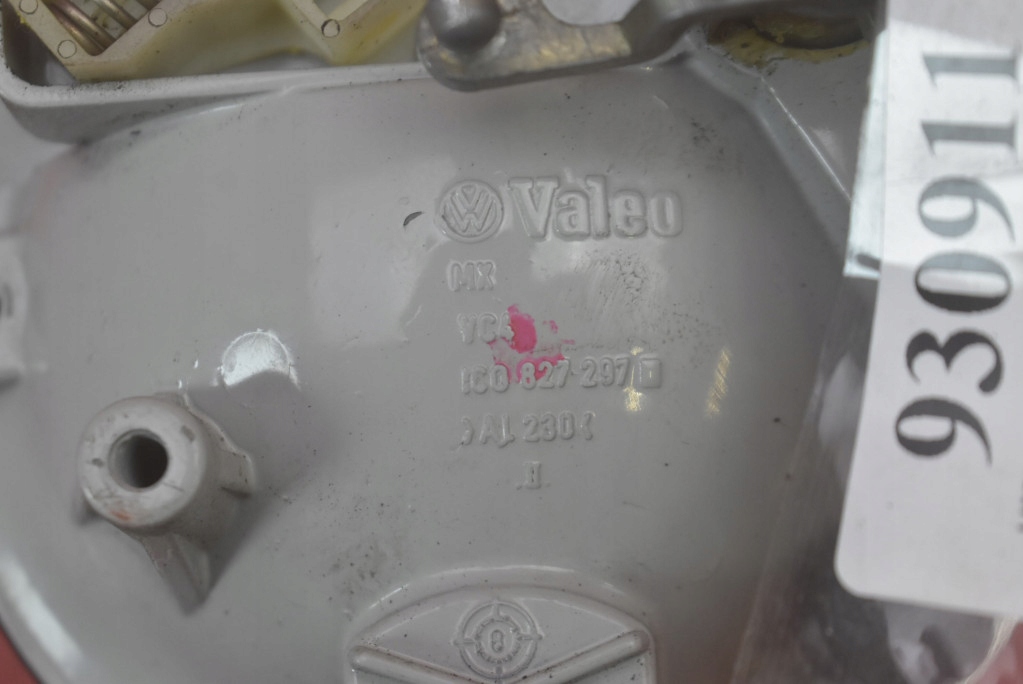 Emblema mânerului din spate din spate 1C0827297 VW New Beetle 98-05 Product image