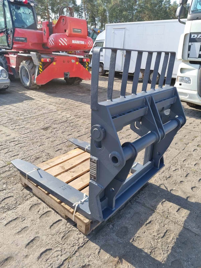 CARAT CU FURCI RABATANTE PFB 5 tone * MANITOU * MERLO * import Germania Product image