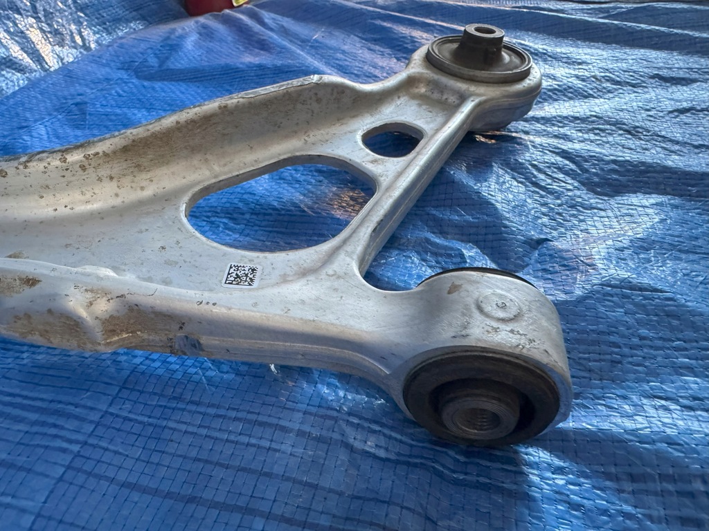 Swingarm stânga Renault Austral 1.2 E-Tech Product image