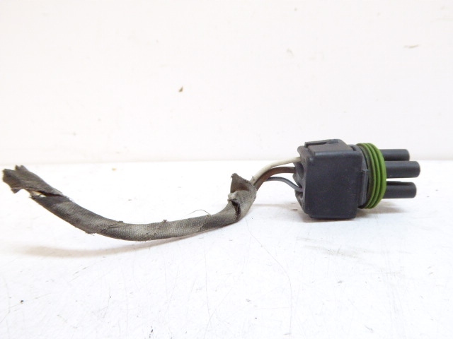 OMEGA B LIFT CUBE PLUG CONECTOR Product image
