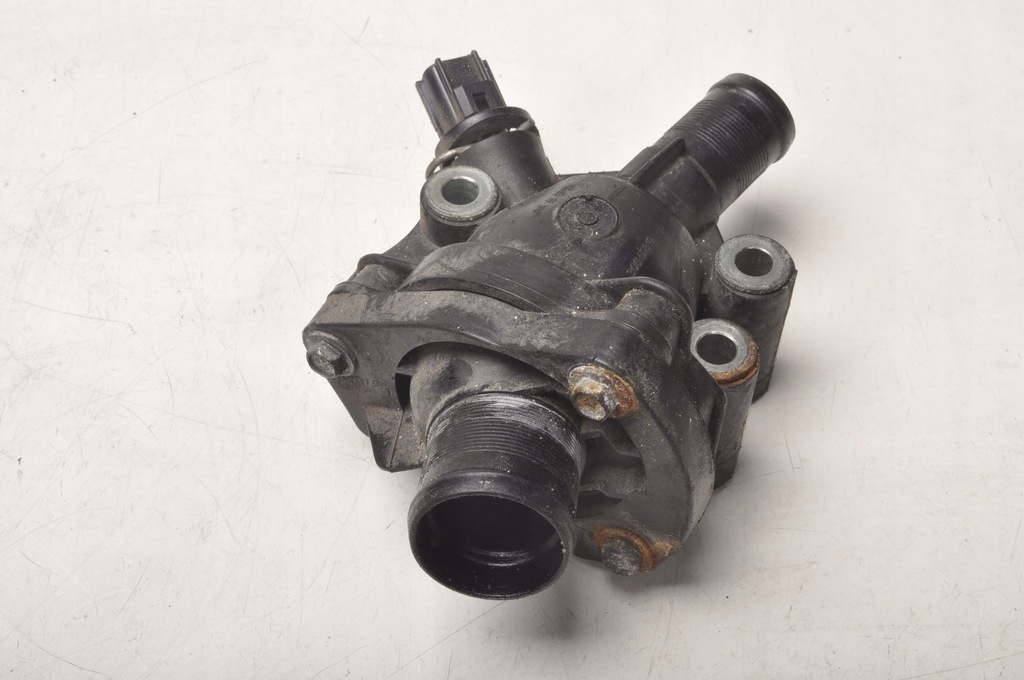 VOLVO S40 V50 2.4 20V CARCASA TERMOSTAT 30650810 Product image