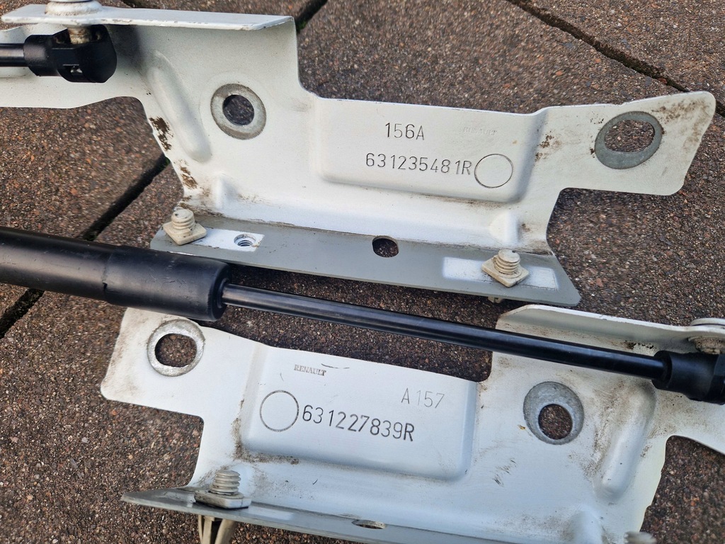 Captur și balamale Brackets Mask Cilindri 654011593R 654001377R 13-2019 Product image