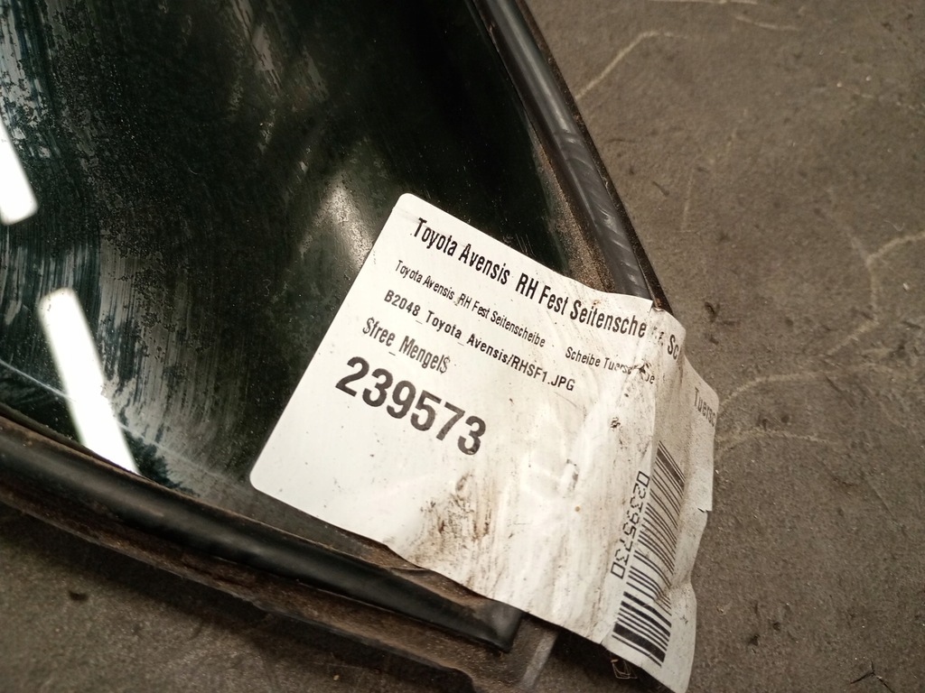 Sticlă dreaptă Toyota Avensis T250 05R Product image