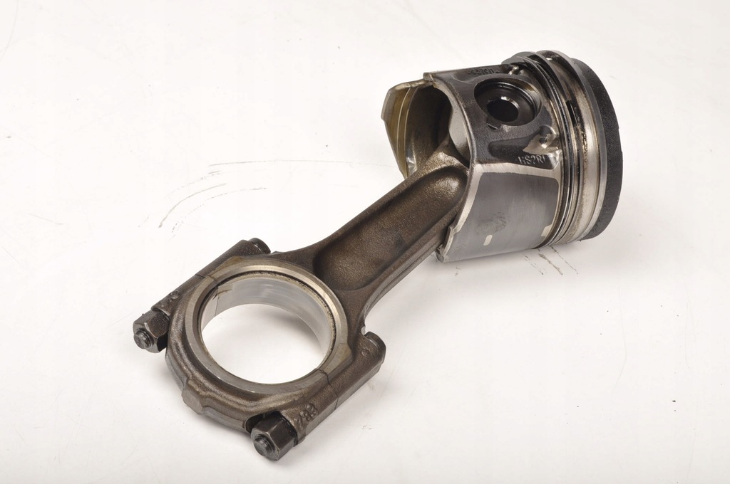 VOLVO S40 V50 2.0 D 136CP PISTON CU BIELLA 085190 Product image